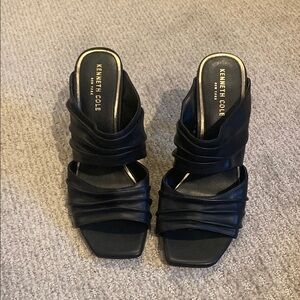 Kenneth Cole Heidi Black Heels new without tags